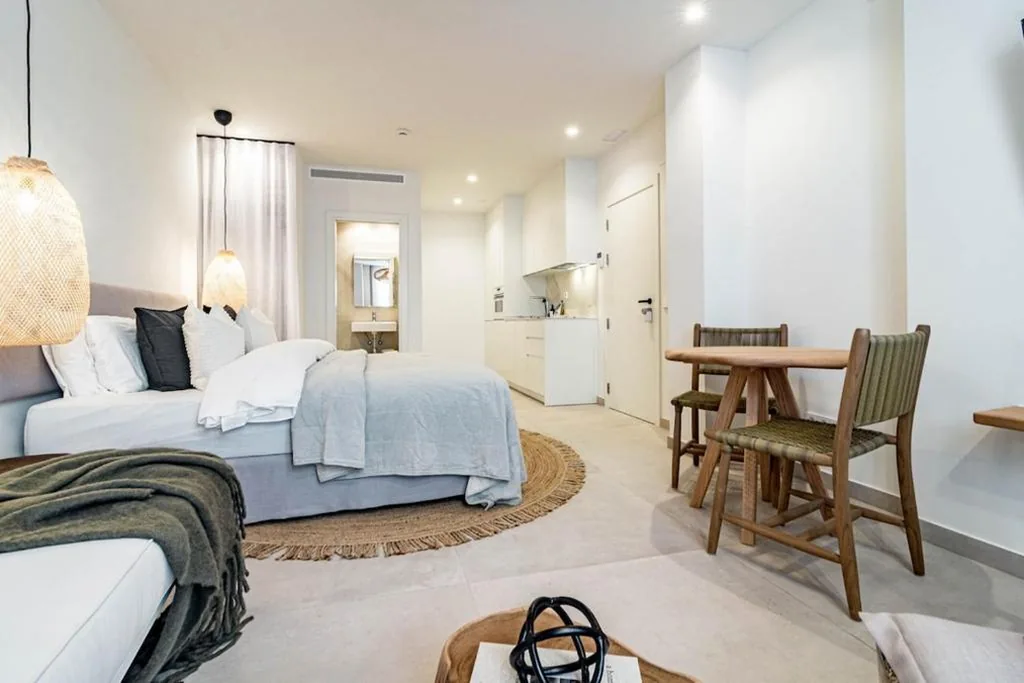 Seaclub Suites Complex Listings