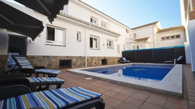 SeaHomes Vacations - Villa Chill & Pool 200m Beach — foto 4