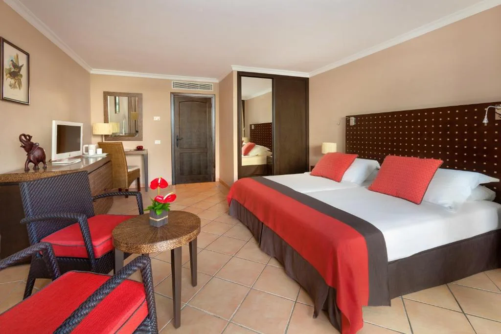 Doppelzimmer mit Aussicht – zur Einzelbelegung — Seaside Sandy Beach