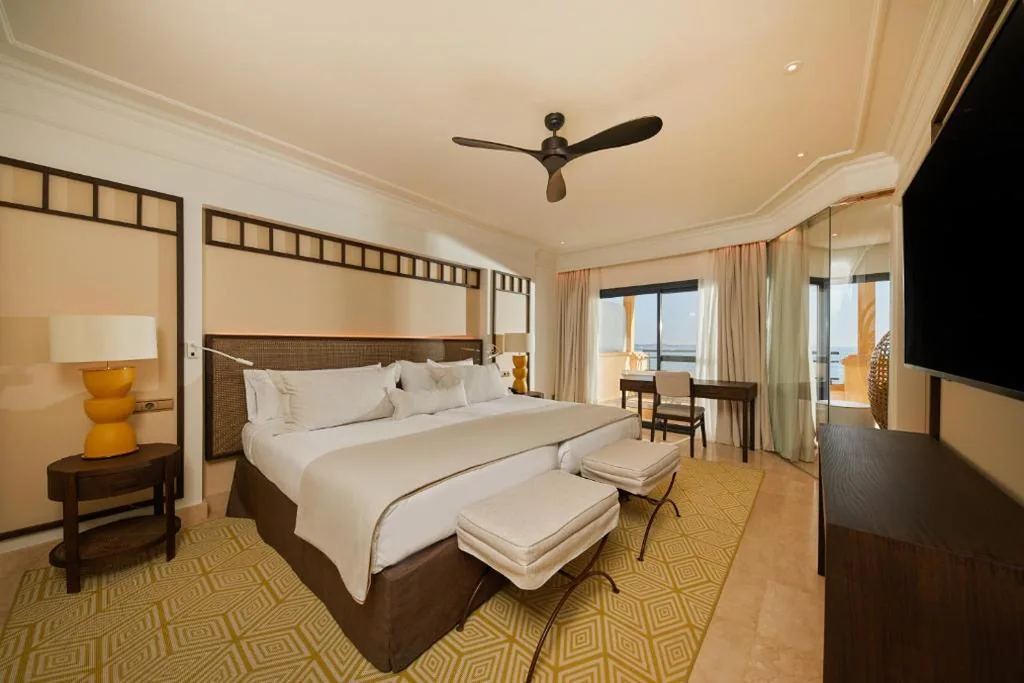 海を正面に望むPreferred Clubスイート — Secrets Bahía Real Resort & Spa - Adults only - Hyatt Inclusive Collection
