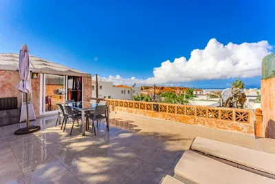 Semi-detached villa sea views, huge terrace, close beach — photo 6