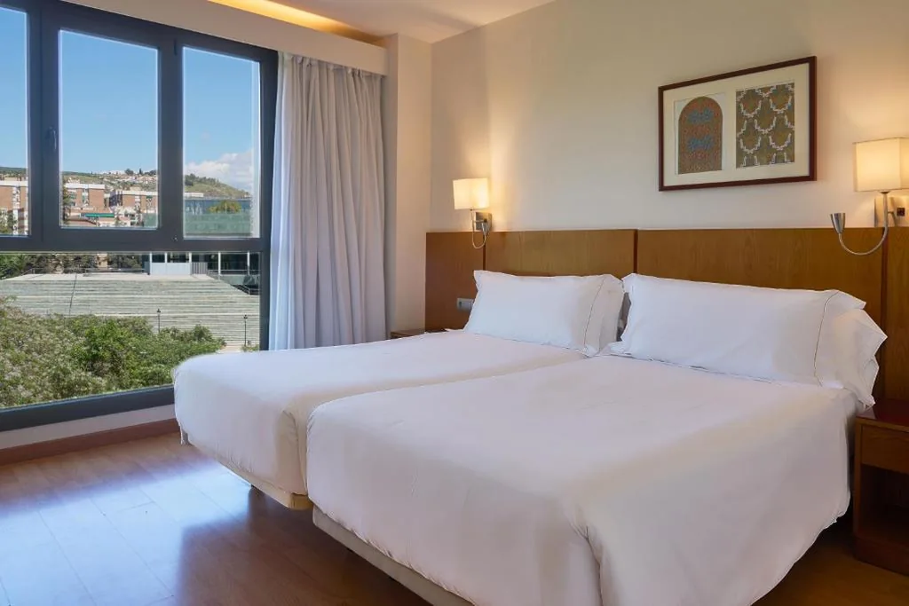 Twin Room — Senator Granada