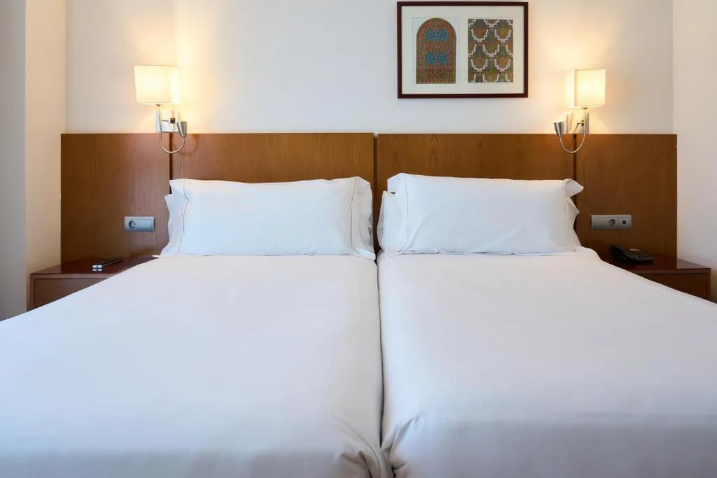 Double Room for Single Use — Senator Granada