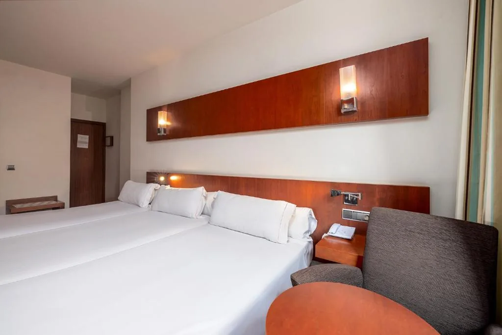 Double Room with Extra Bed - 1 or 2 Beds (3 Adults) — Senator Huelva