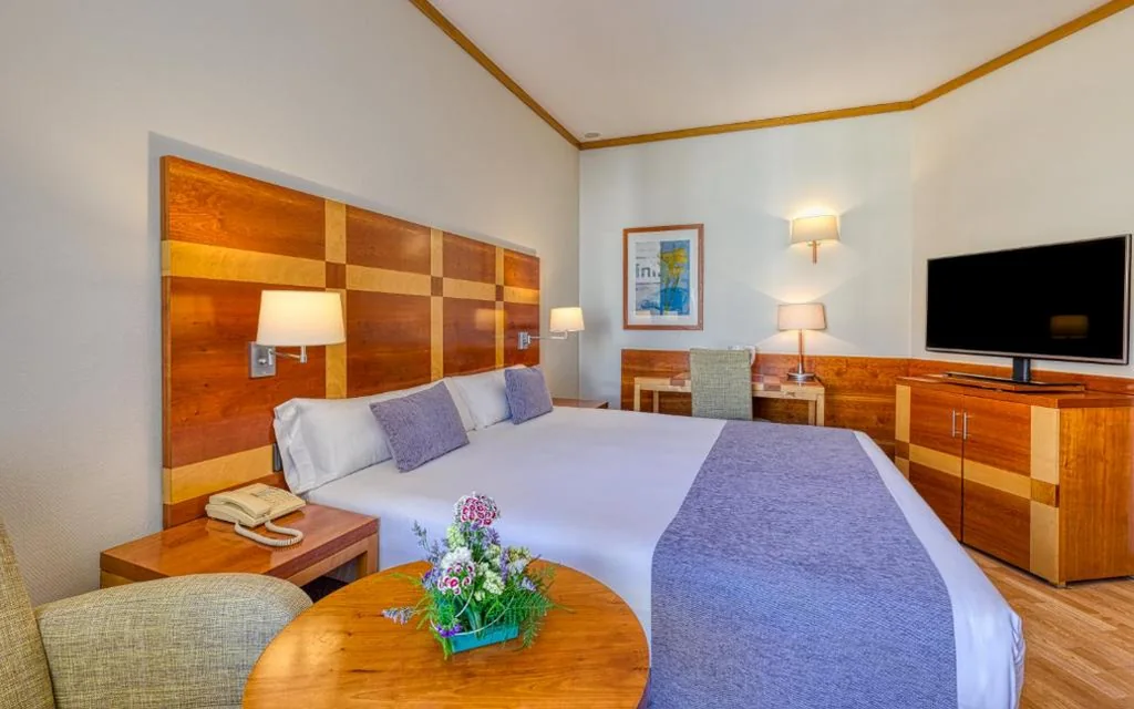 Double Room for Single Use — Senator Parque Central
