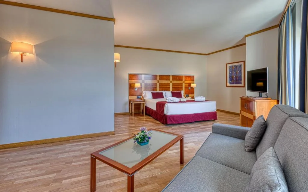 Superior Double Room (2 Adults) — Senator Parque Central