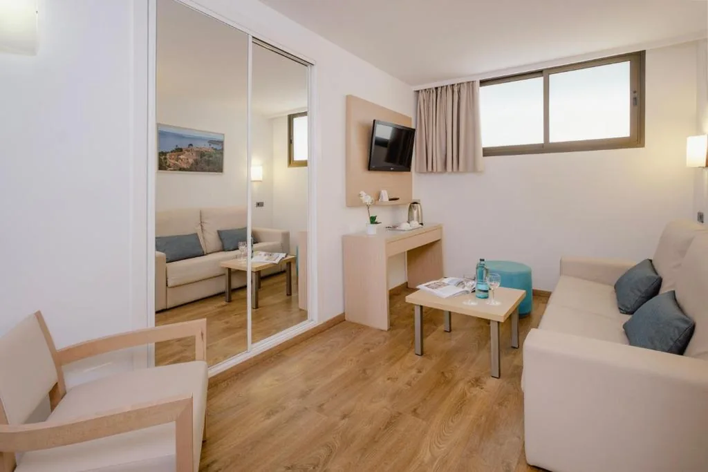 Suite con vistas al mar — Sentido Fido Punta del Mar Hotel & Spa - Adults Only