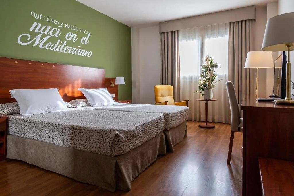 Tweepersoonskamer - 1 of 2 bedden — Sercotel Avenida Almería