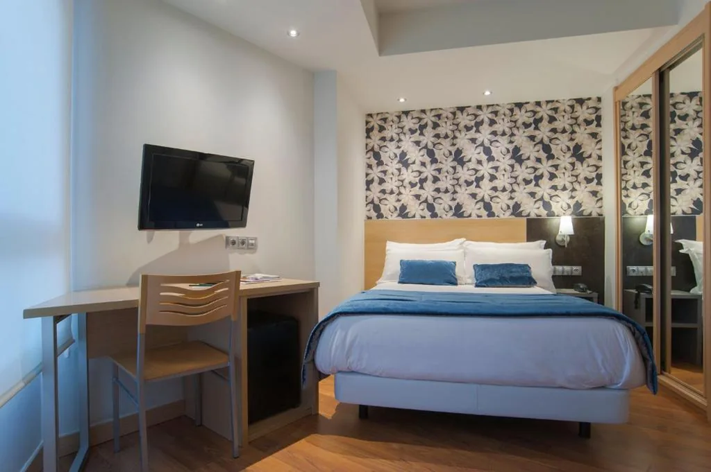 Habitación Doble Pequeña — Sercotel Codina