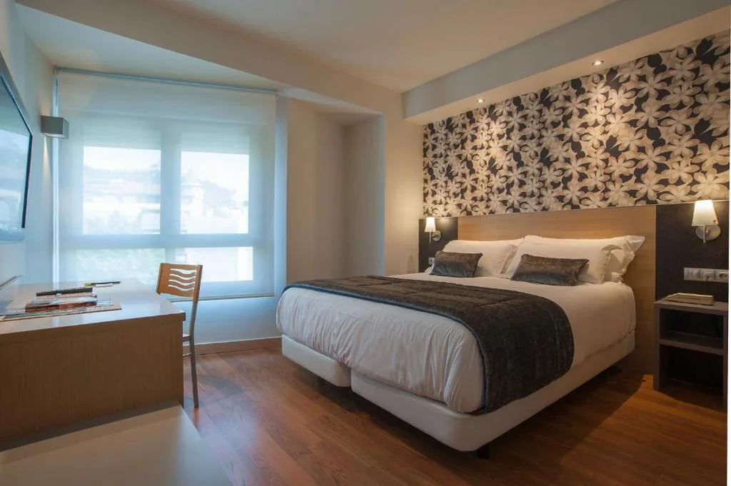 Habitación Doble — Sercotel Codina