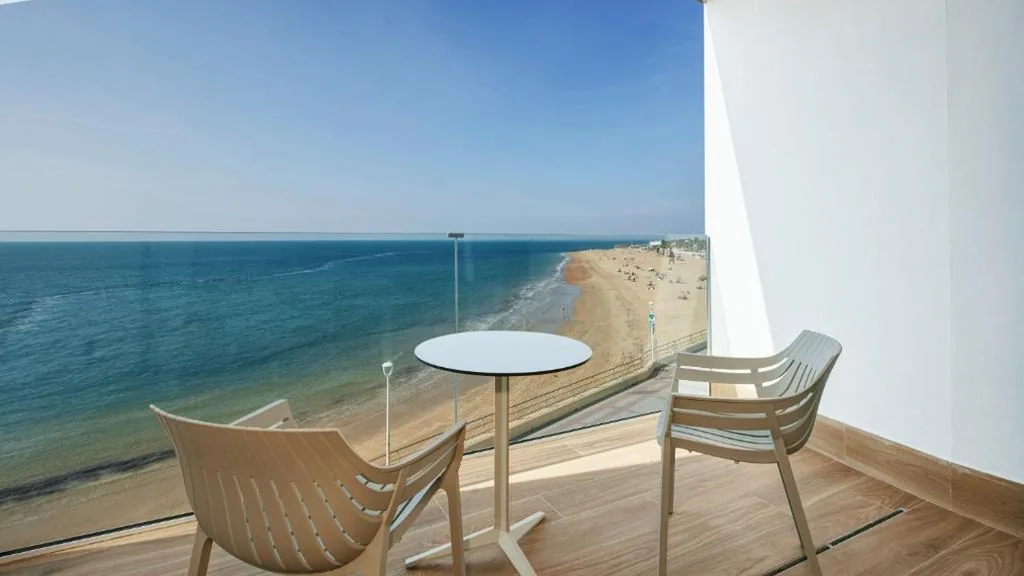 テラスとシービュー付きファミリールーム — Sercotel Cruz Del Mar