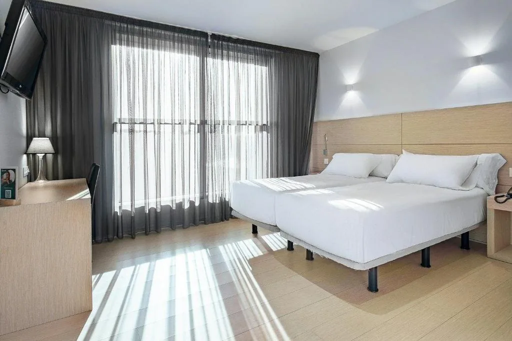 Quadruple Family Room — Sercotel Hola Tafalla