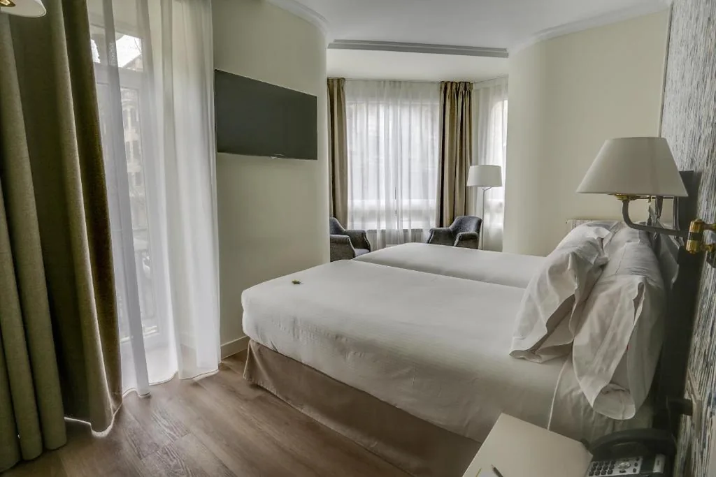 Habitación Doble Superior - 2 camas — Sercotel Hotel Europa