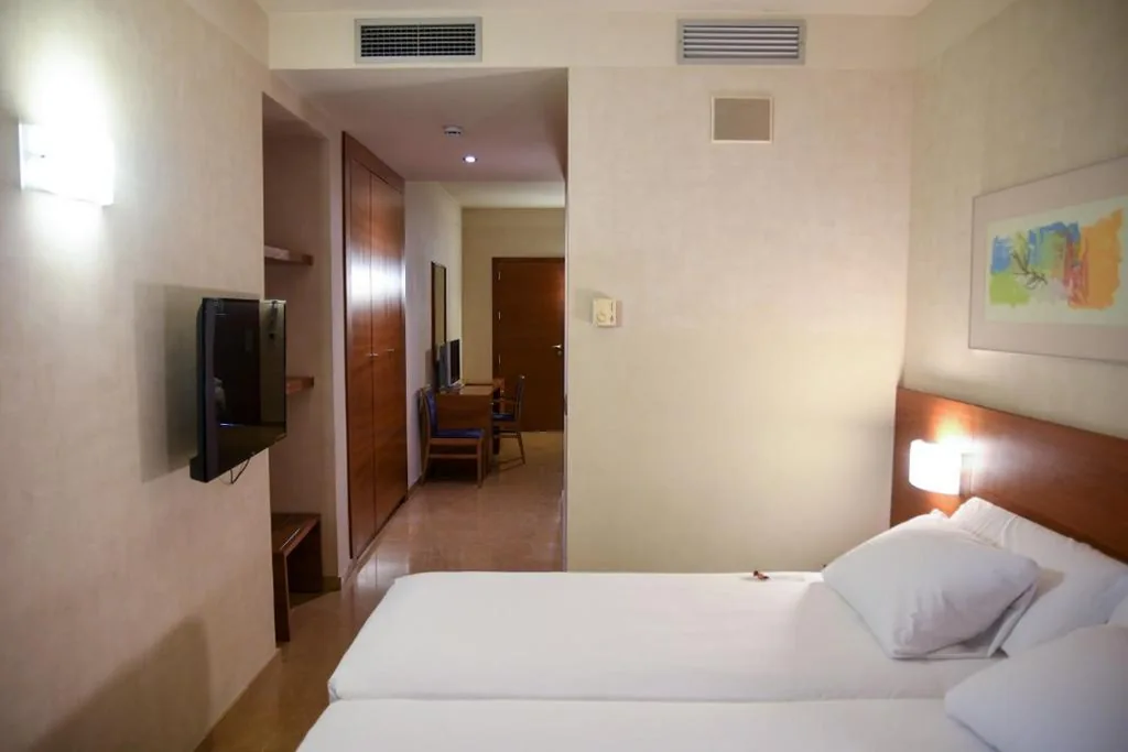 Habitación Familiar — Sercotel Palacio de Tudemir