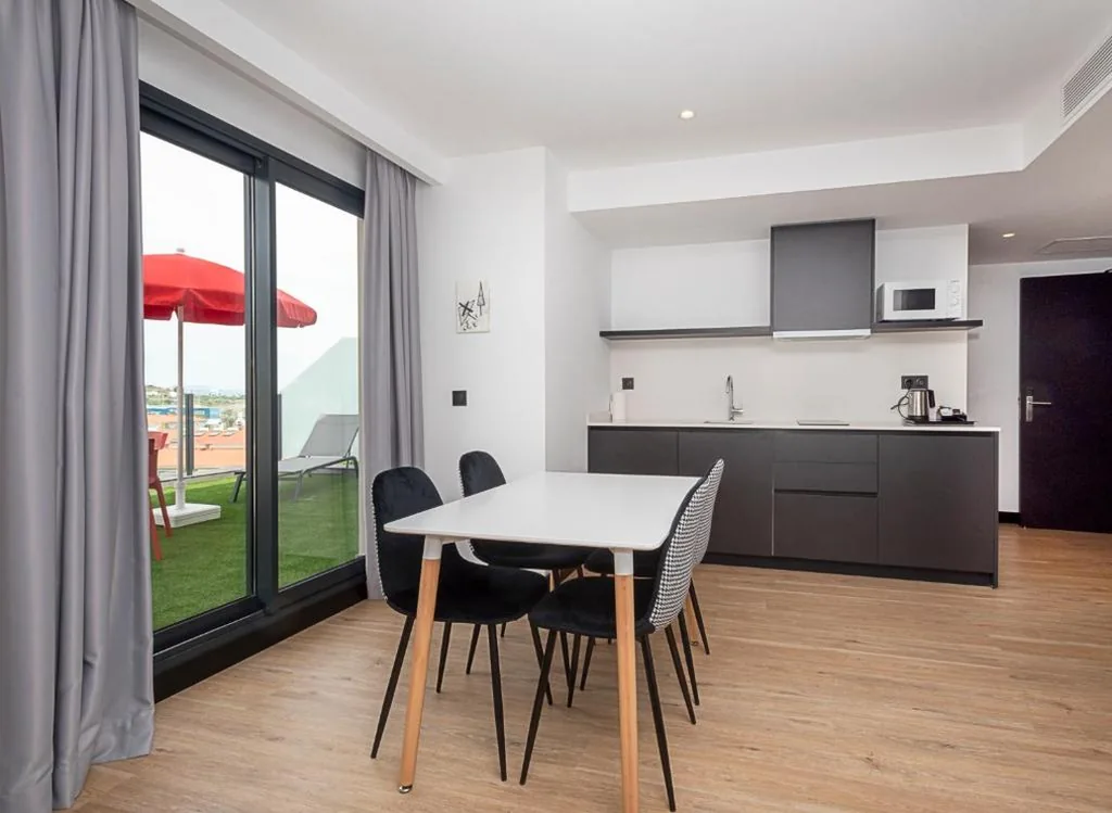 Suite met terras — Sercotel Plana Suites