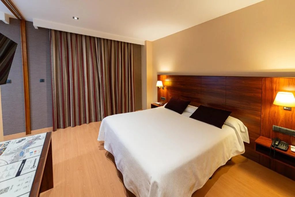 Junior suite — Sercotel Riscal