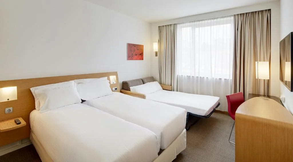 Camera Matrimoniale Standard con divano — Sercotel Valladolid