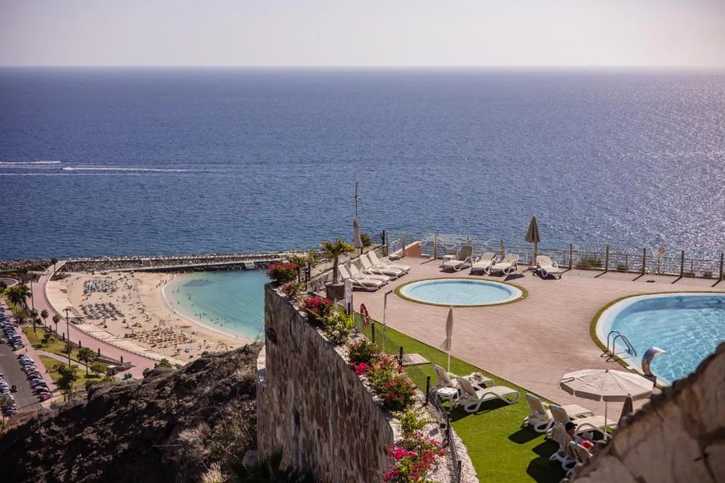 Premium Apartment with Sea View — Serenity Amadores