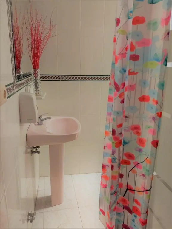 Habitación Triple con baño — SevillaDream