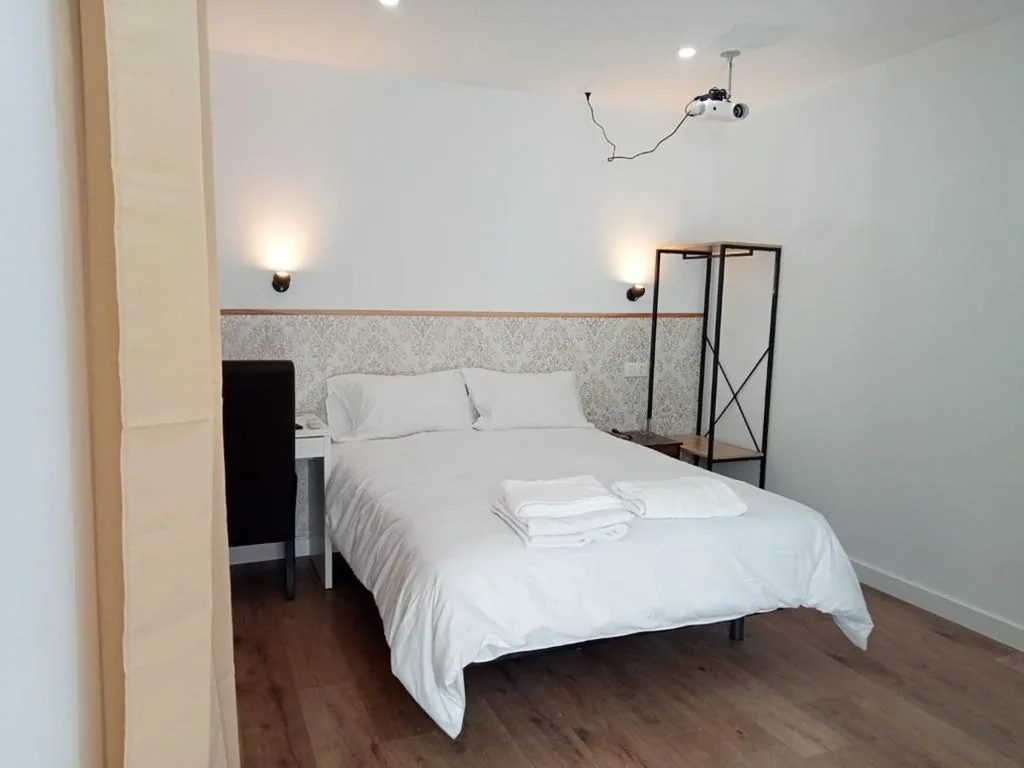 Doppelzimmer — SG ROOMS