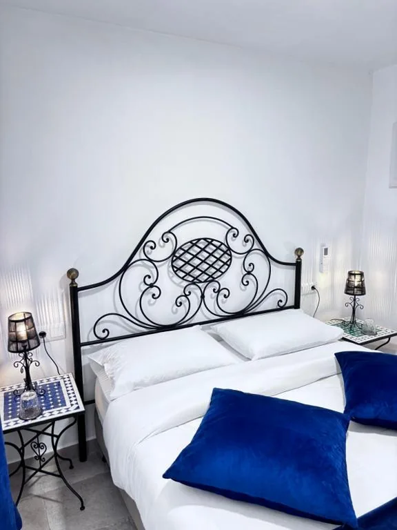 Shanti’s Andalusian Rooms