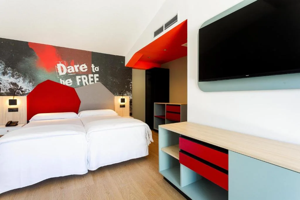 The Chill Junior Suite — Sholeo Lodges Maspalomas