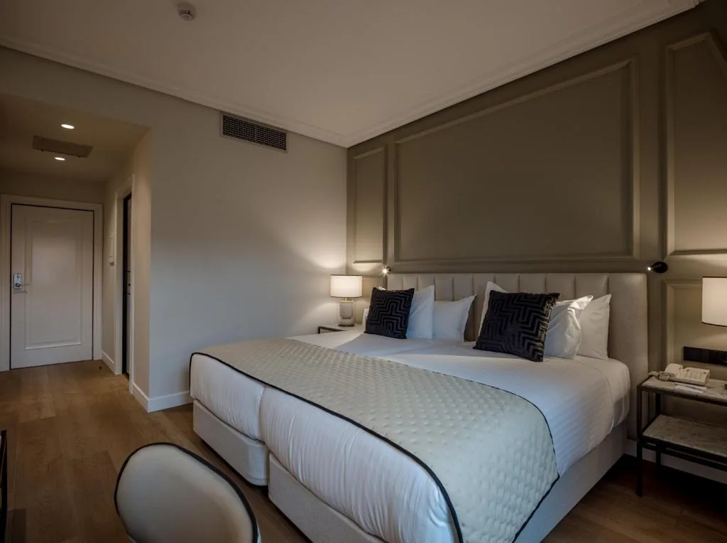 Deluxe Tweepersoonskamer - 1 of 2 Bedden — Silken Ciudad de Vitoria
