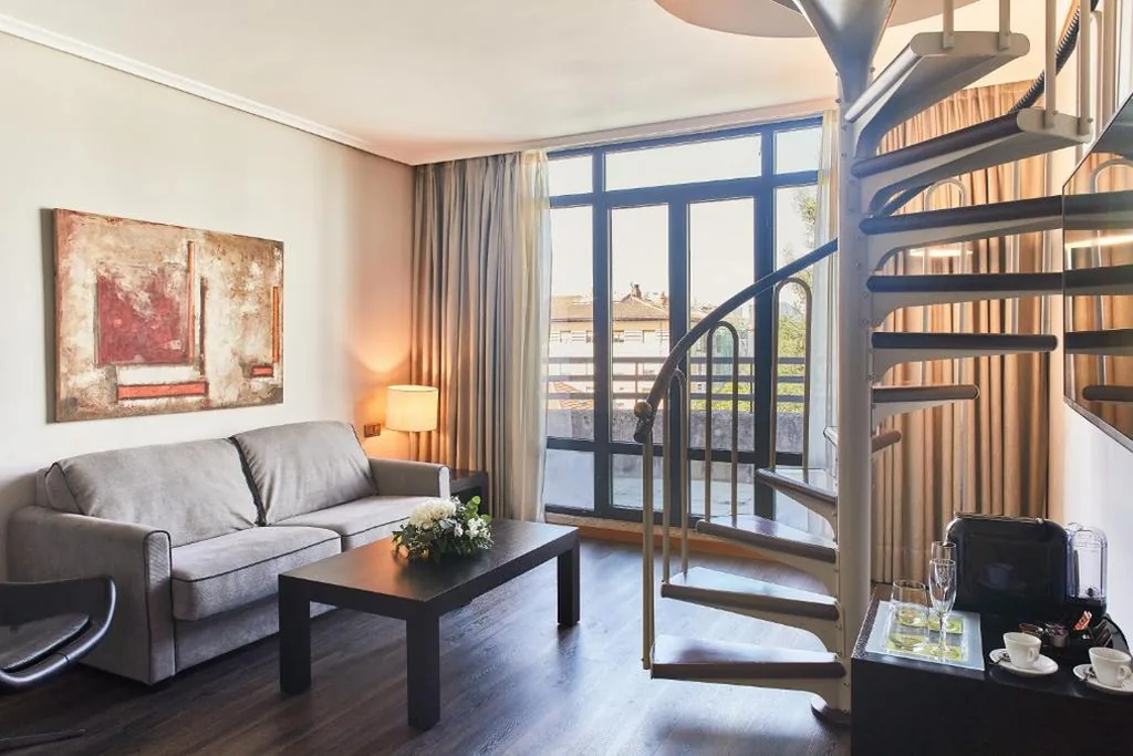 Familiesuite — Silken Ciudad de Vitoria