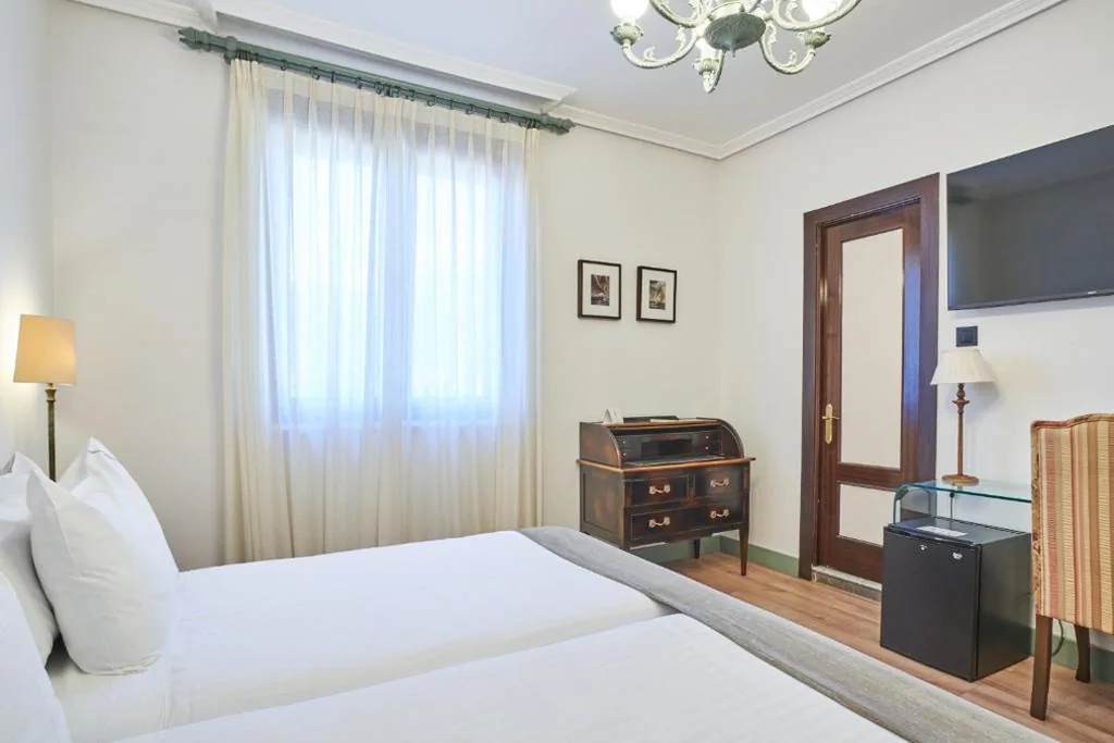 Habitación Clásica — Silken Gran Hotel del Sella