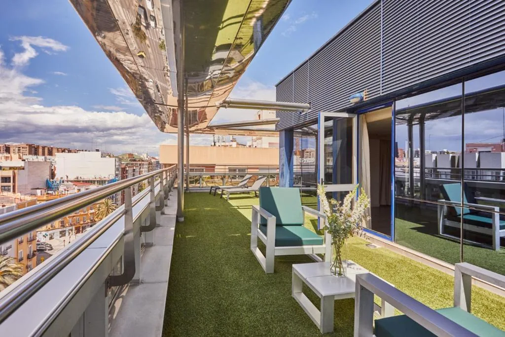 Suite Presidencial con bañera de hidromasaje — Silken Puerta Valencia