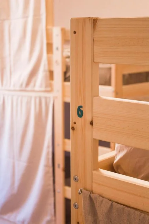 Lit en dortoir mixte de 6 lits — Single Fin Surf Hostel