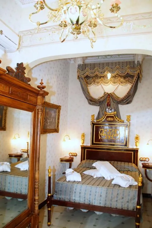 Habitación Doble Superior con terraza — Sitges Royal Rooms