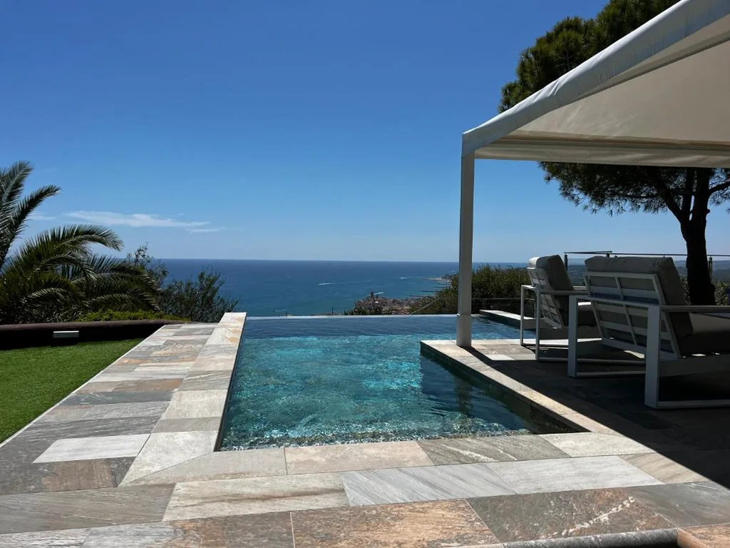 Villa con piscina privada — Sitges Spaces Stunning Sea View Villa, 2 Pools, BBQ