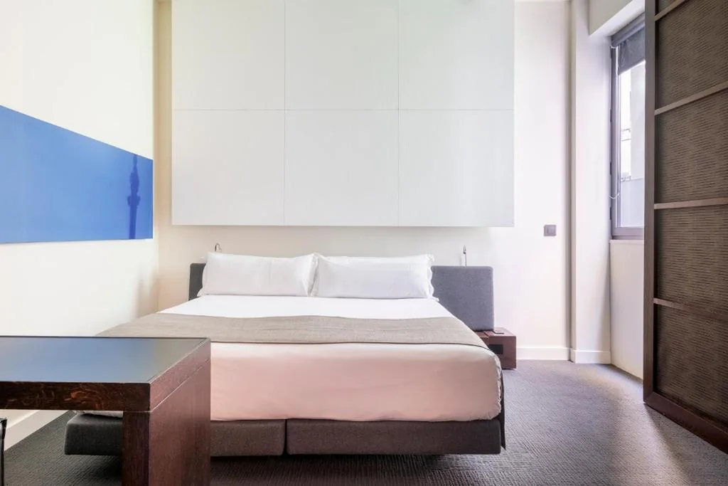 Habitación Doble Estándar — Sixtytwo Hotel