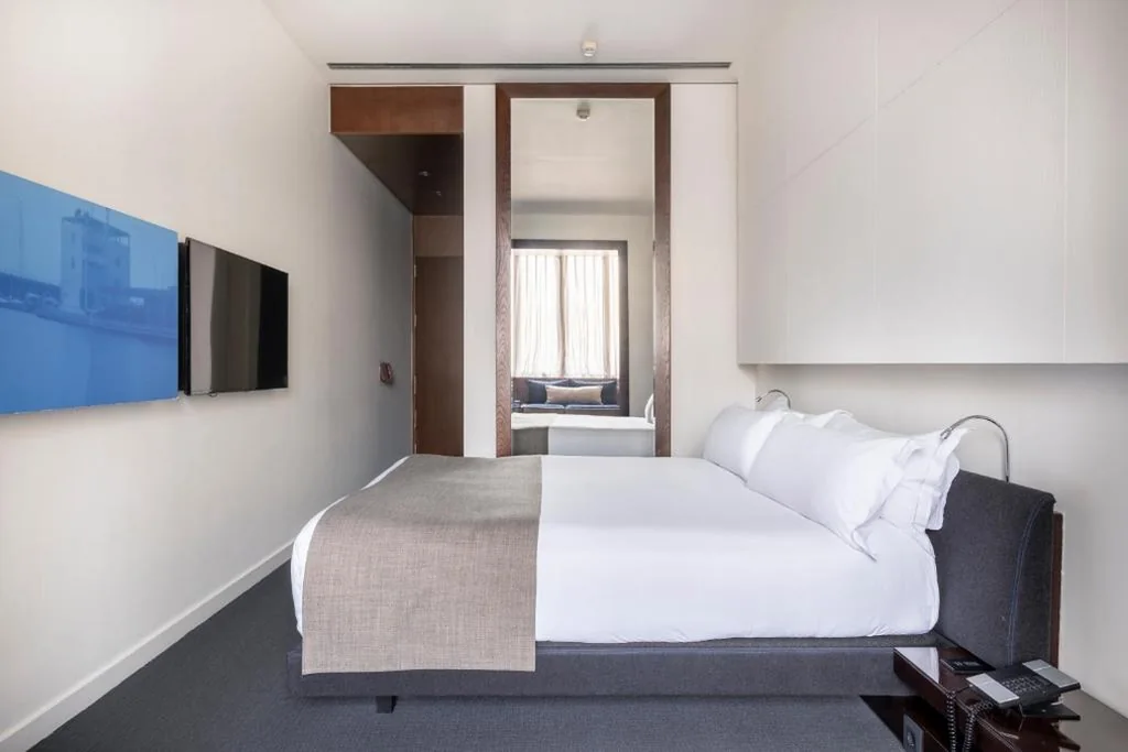 Habitación Familiar — Sixtytwo Hotel