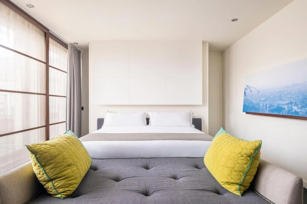 Suite con terraza — Sixtytwo Hotel