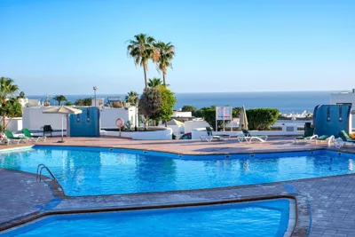 Sky and Sea Loma Verde - Pool and terrace with sea view - By Lanzarote Vacation Homes — foto 4