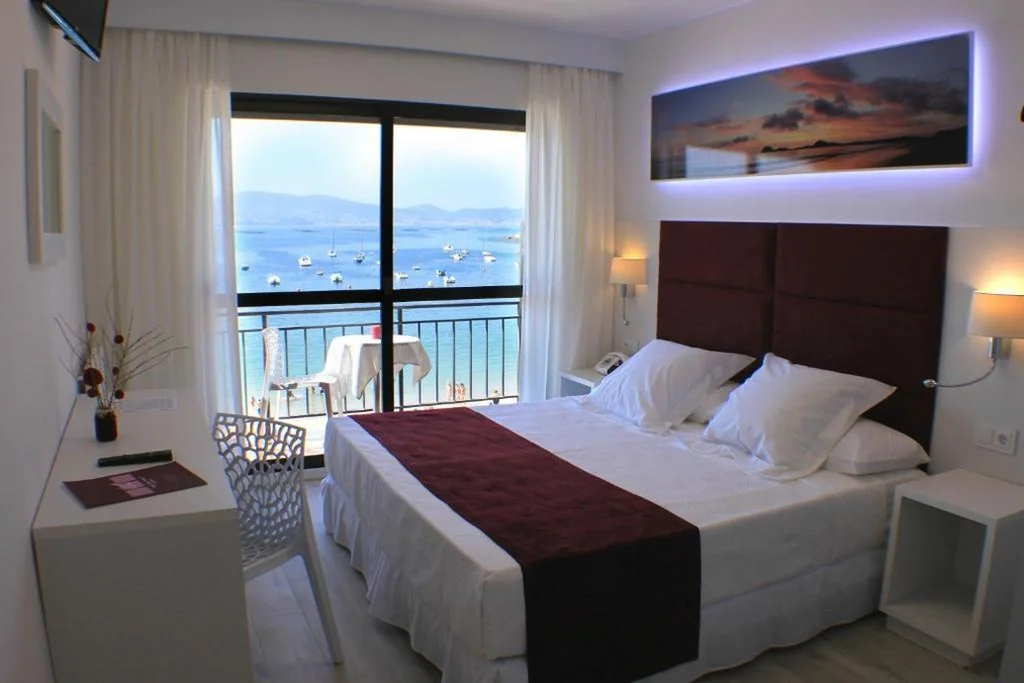 Habitación Doble Superior con vistas al mar - 1 o 2 camas — Slow Beach Hotel Gran Proa