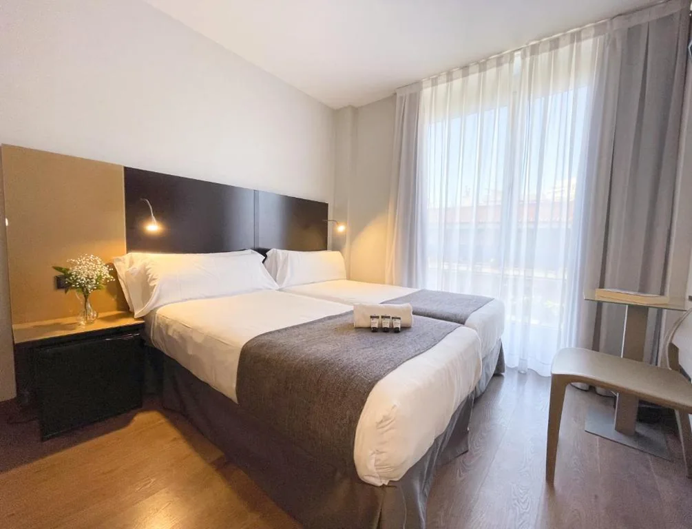 Camera doppia con 2 letti — SM Hotel Sant Antoni