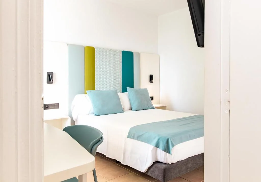 带露台双人间 — Smart Hotel Cabo Sur