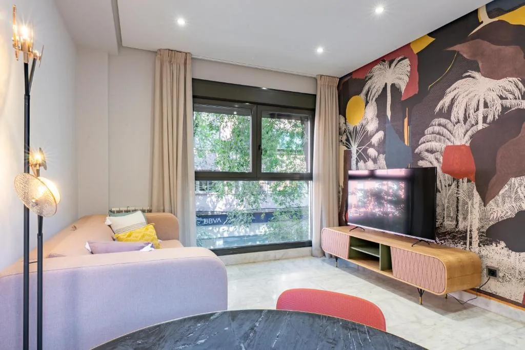 Apartamento de 1 dormitorio con patio — Smartr Madrid Las Ventas