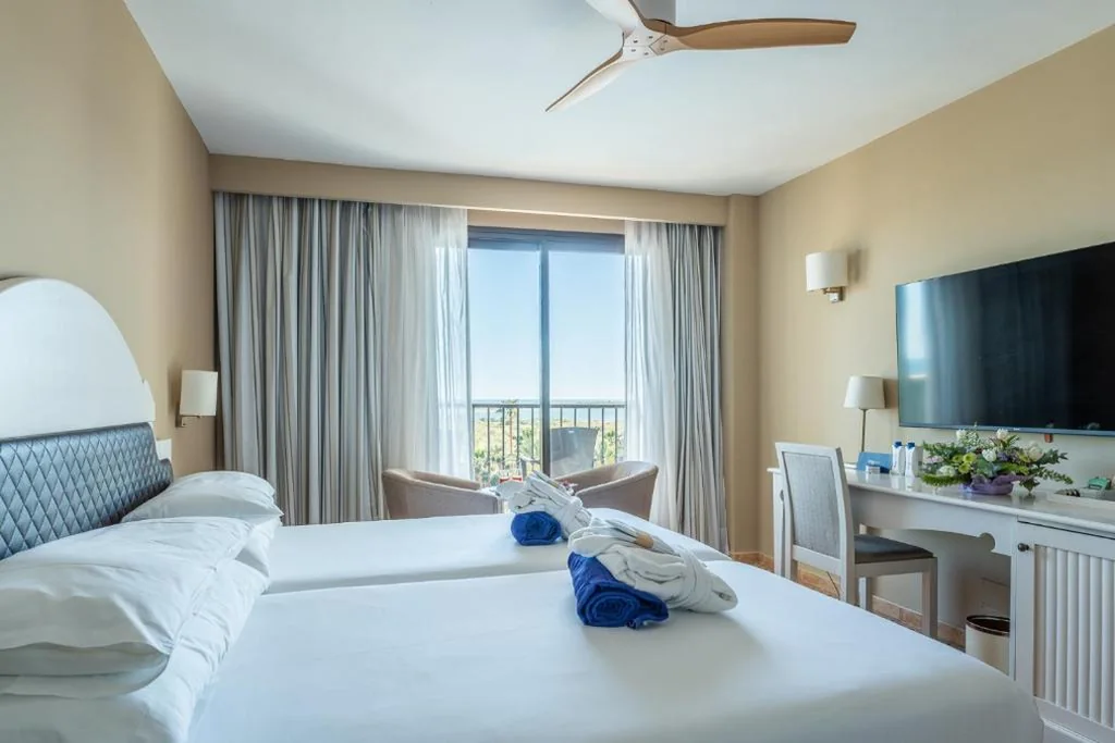 Habitación Doble Superior con vistas al mar - 2 camas — Smy Isla Cristina