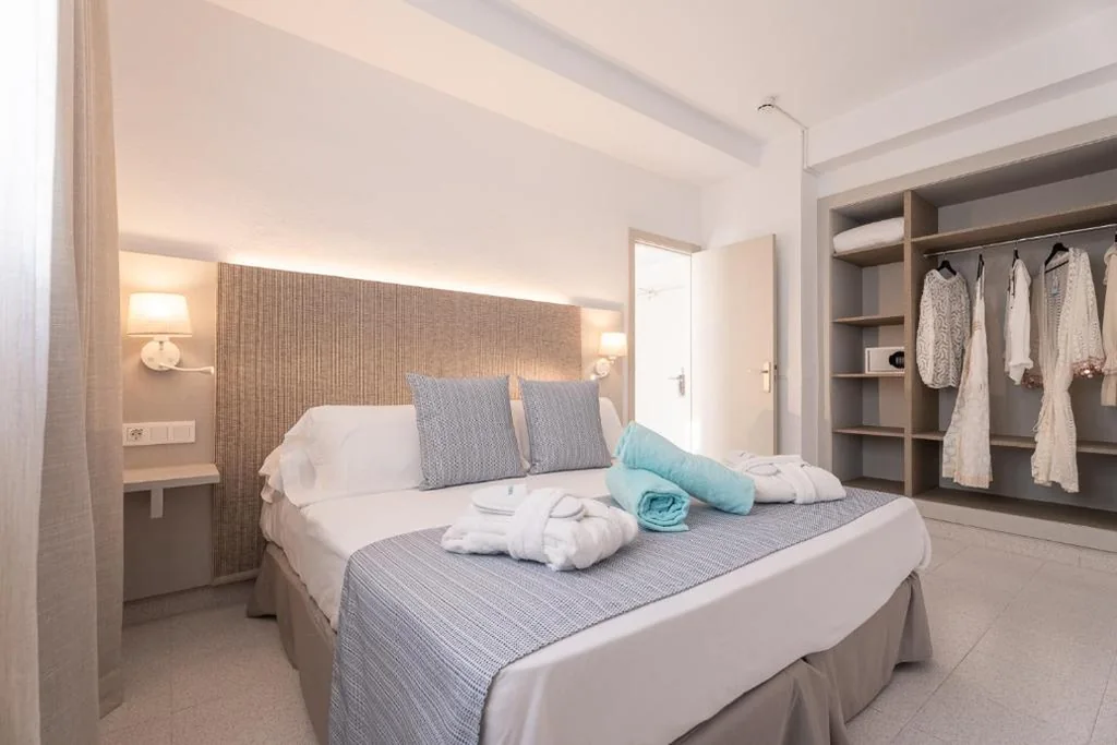 Junior Suite — Smy Portocolom