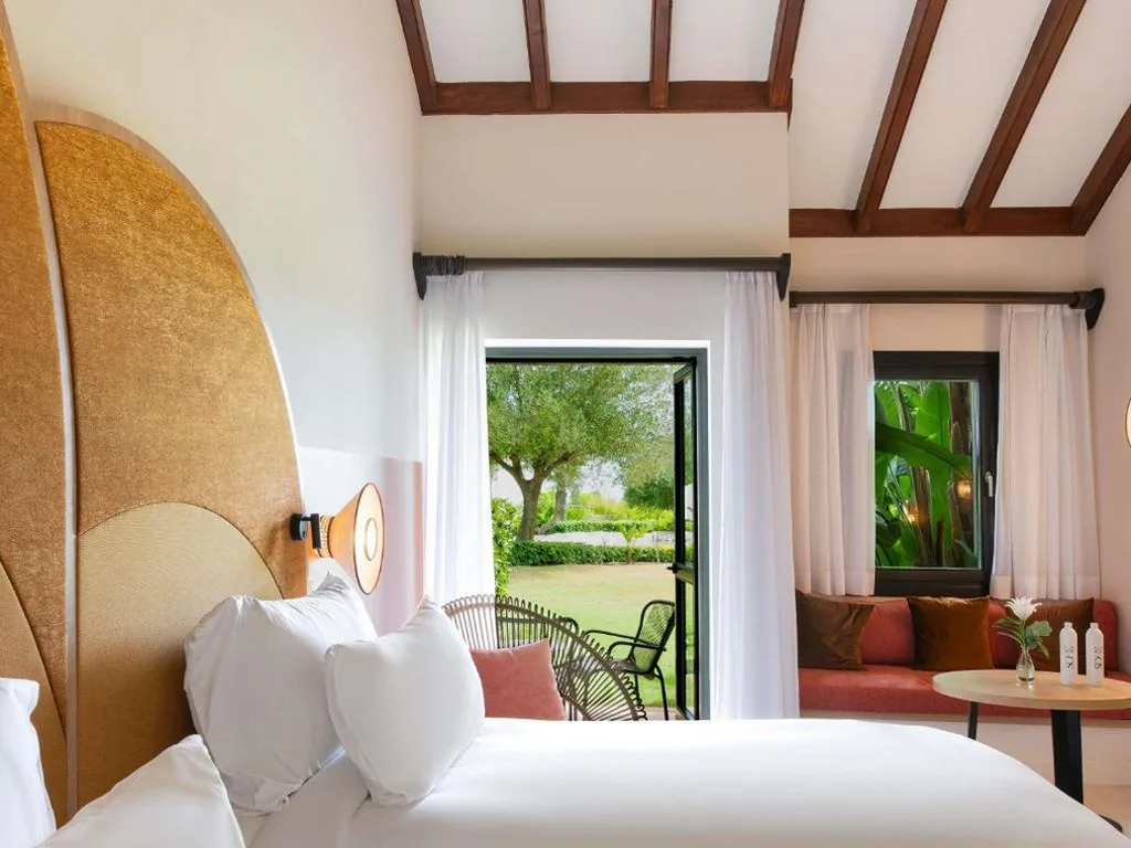 Habitación Familiar SO Comfy — SO Sotogrande Spa and Golf Resort Hotel Costa del Sol