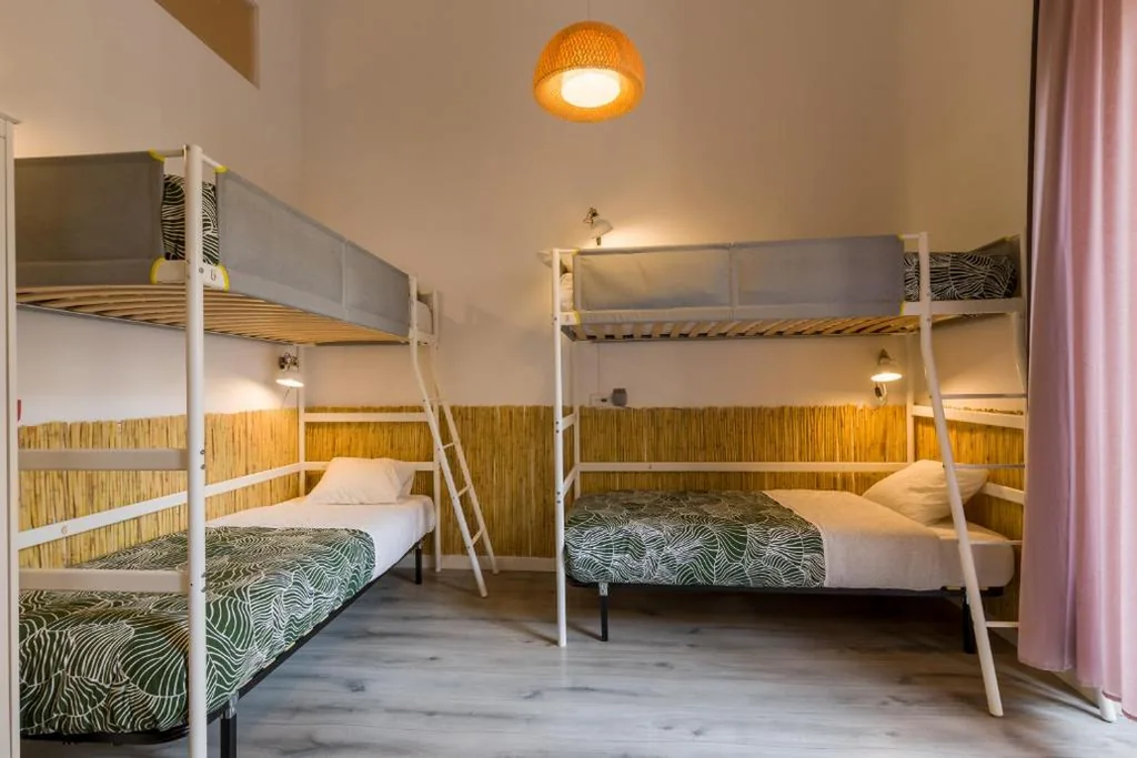 六人间床位 — Social - Coliving & Coworking - Madrid