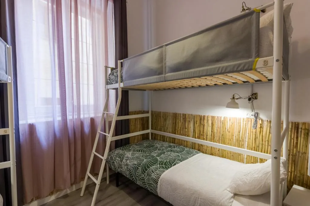 四人共用宿舍单人床位 — Social - Coliving & Coworking - Madrid