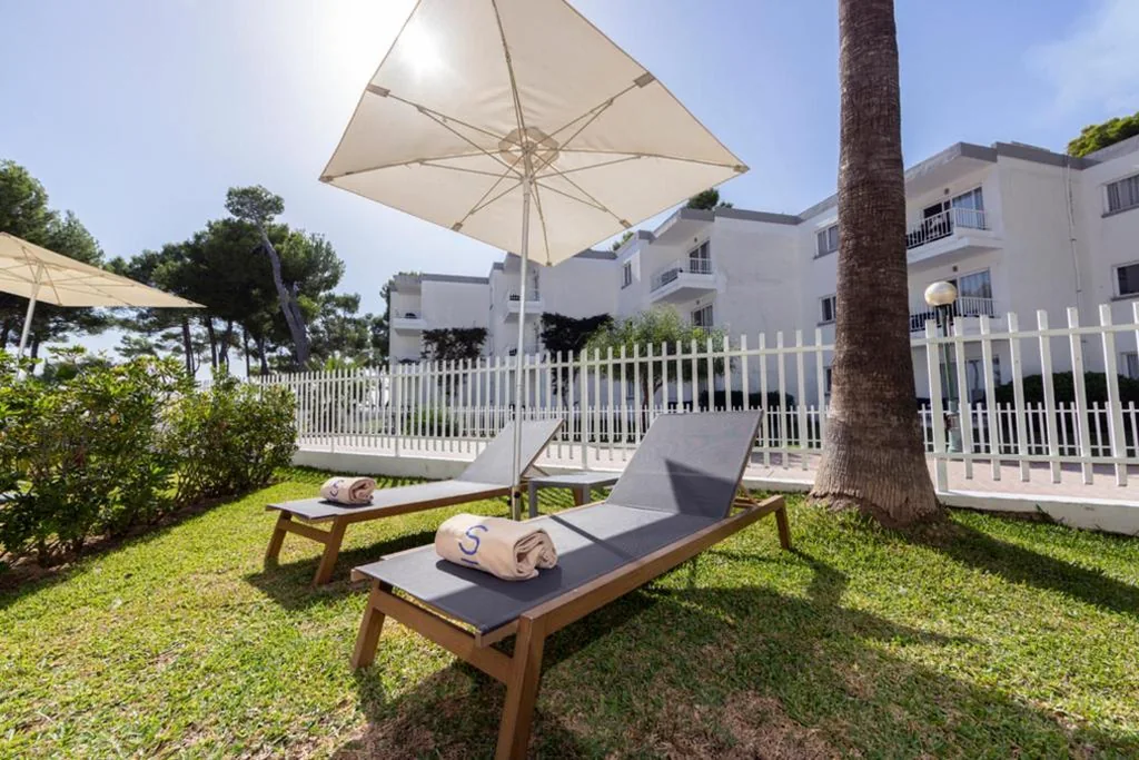 Suite Junior con vistas al jardín — Sofia Alcudia Beach
