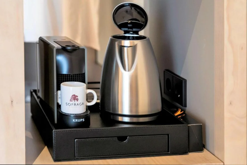 Chambre Premium avec très grand lit double — Sofraga Palacio