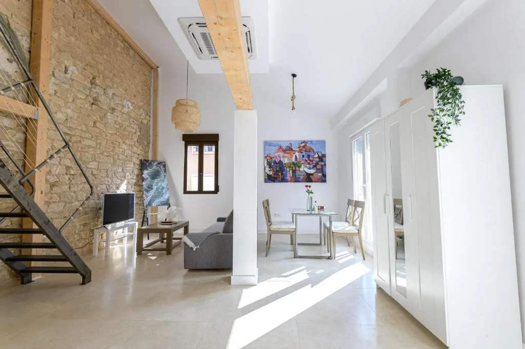 Apartamento Ático — Soho Boho Apartments - with sunny rooftop terrace and fiber optic internet