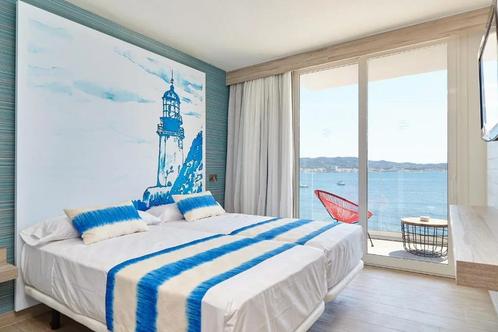 Estudio con vistas al mar — Sol Bahía Ibiza Suites